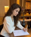 Встретьте Женщина : Полина, 28 лет до ОАЭ  Дубай